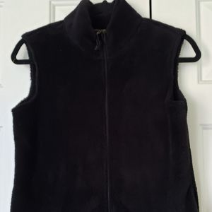 Girls Old Navy Black Fleece Vest sz 14- Preowned